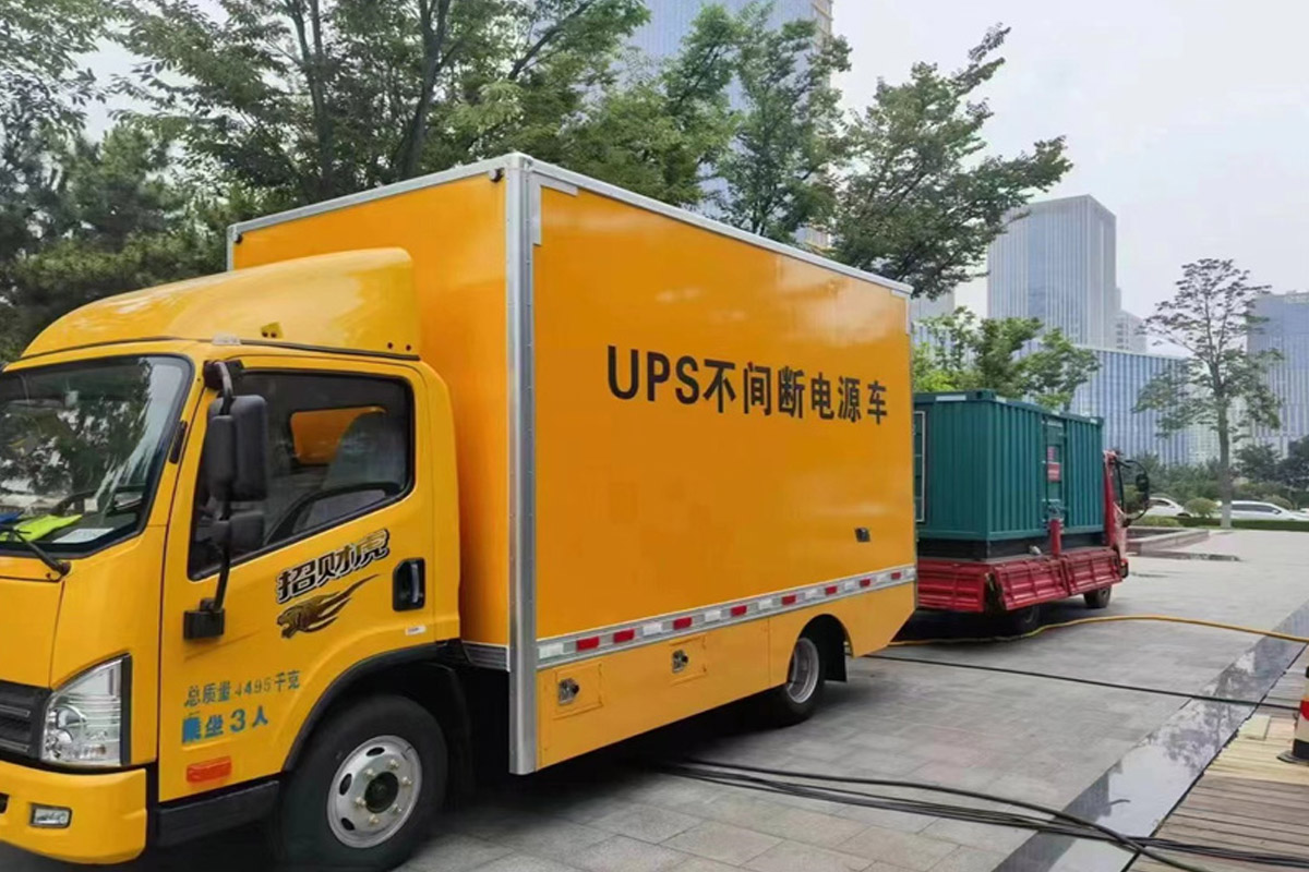 鲁山发电机租赁施工现场